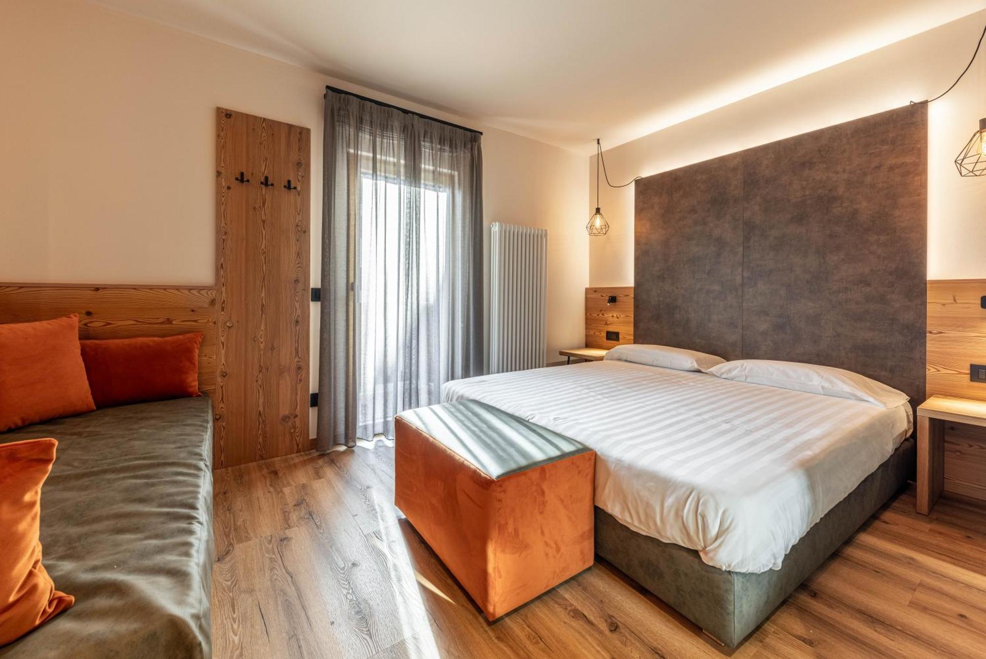 Hotel Laste' Caldes Extérieur photo