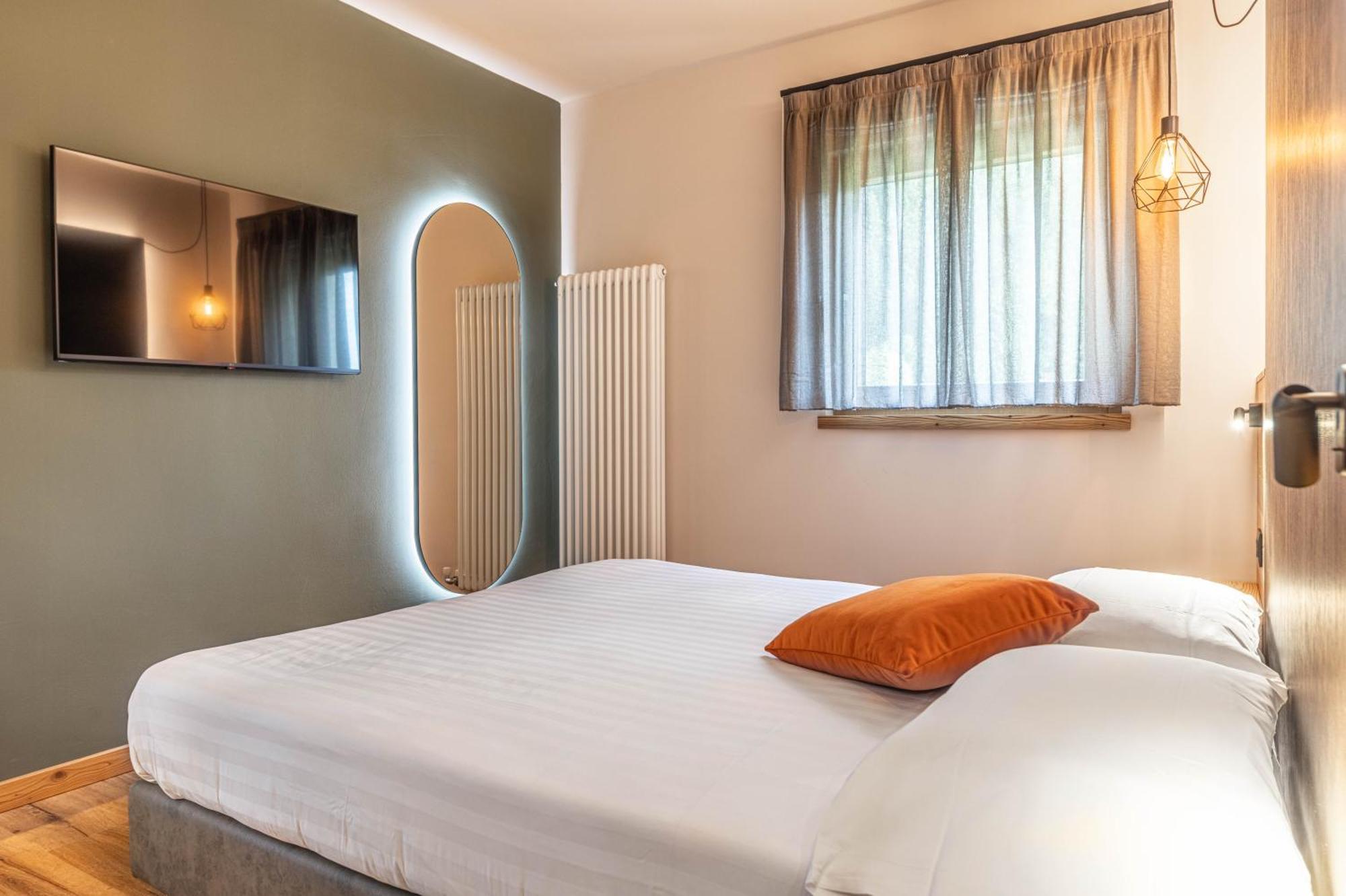 Hotel Laste' Caldes Extérieur photo