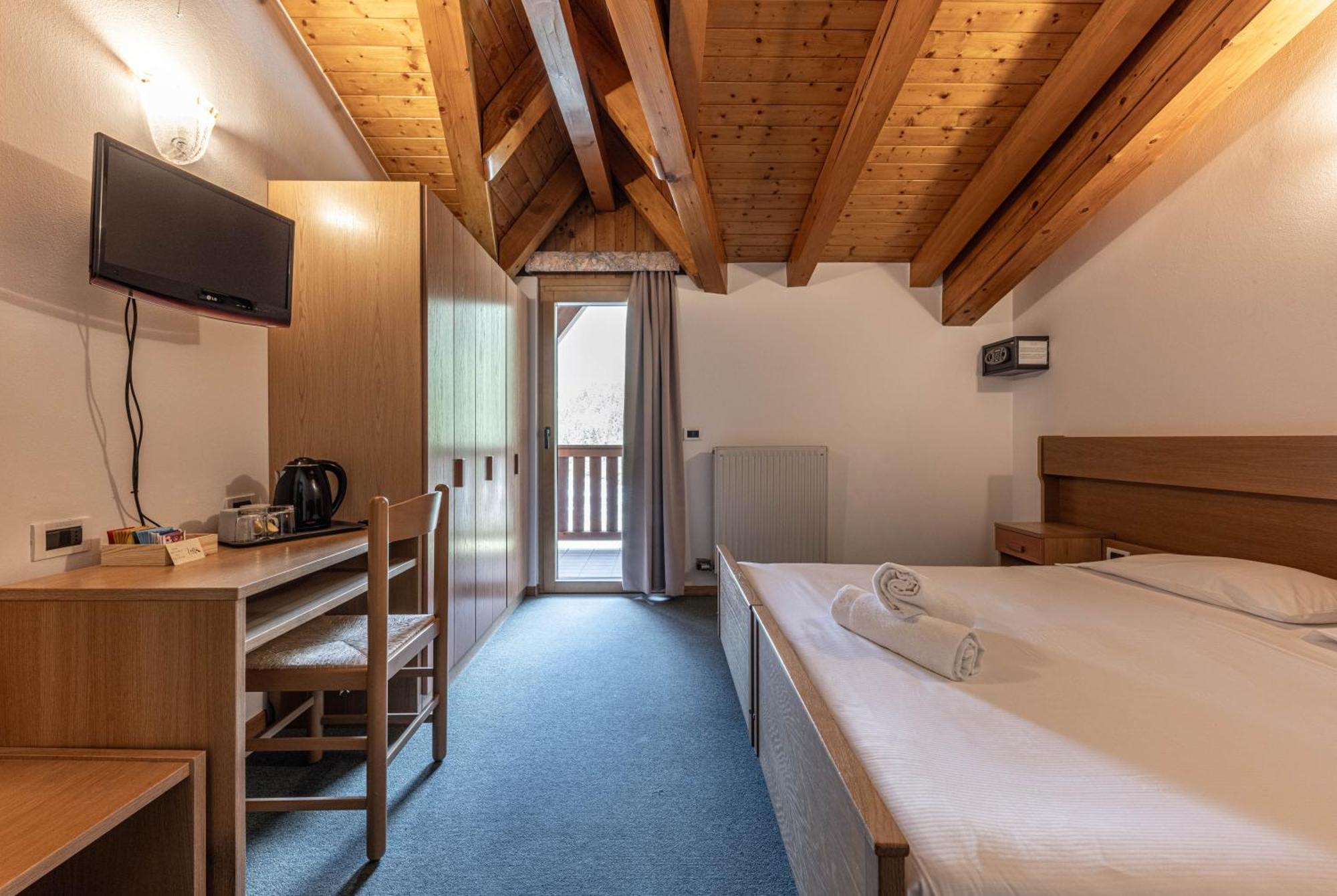 Hotel Laste' Caldes Extérieur photo