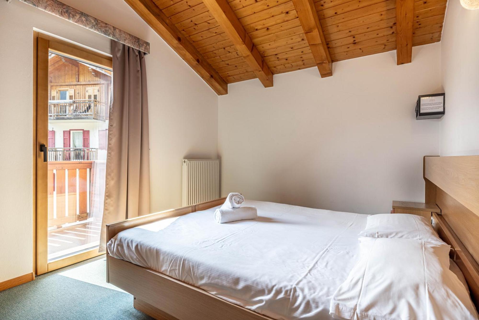Hotel Laste' Caldes Extérieur photo